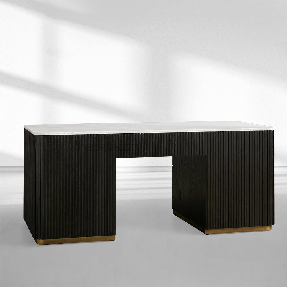 FinRegal Executive Desk - thebelacan