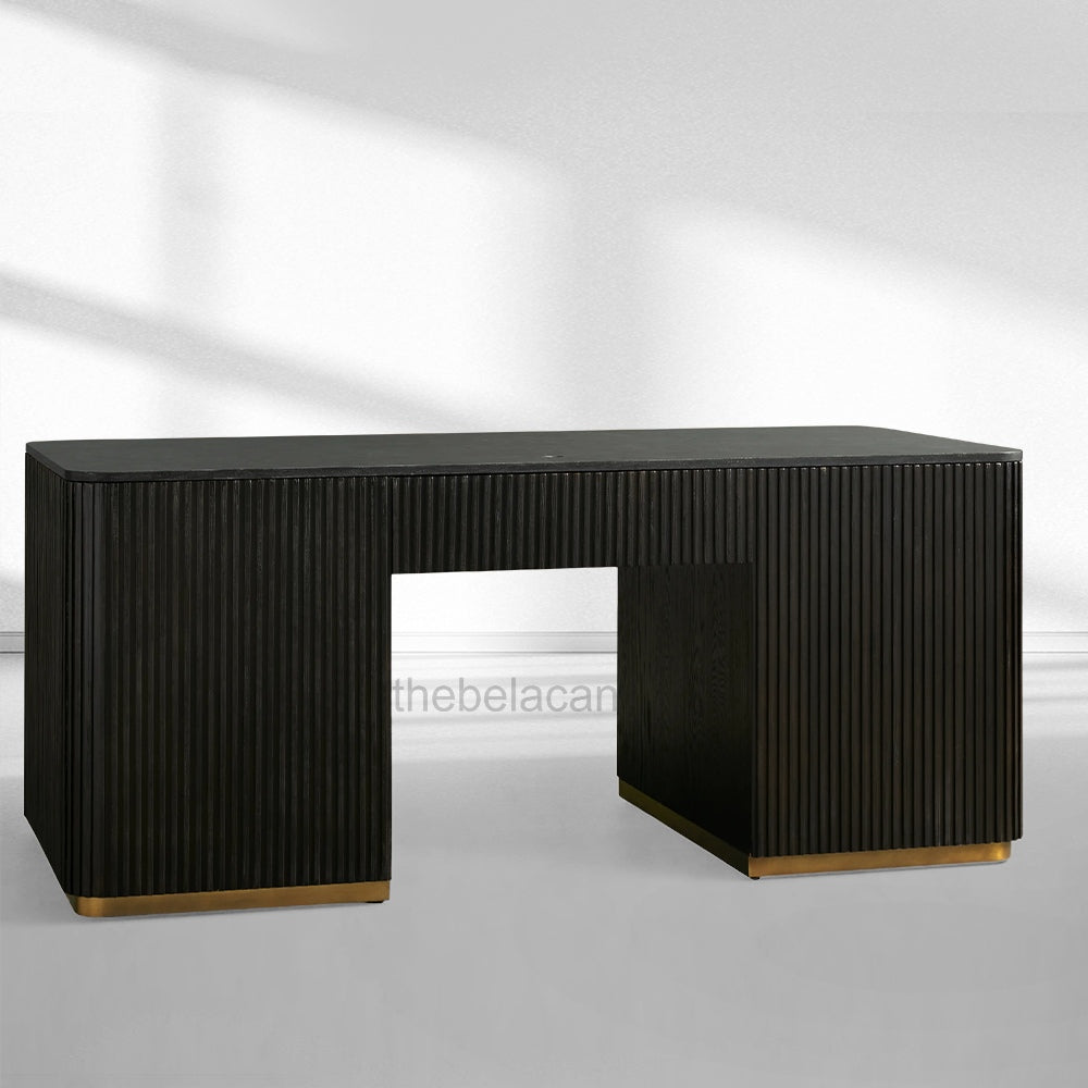 FinRegal Executive Desk - thebelacan